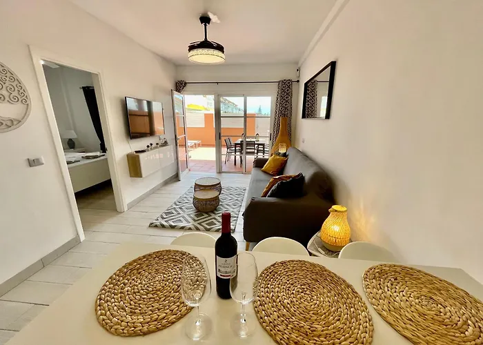 Juana * Caleta De Fuste